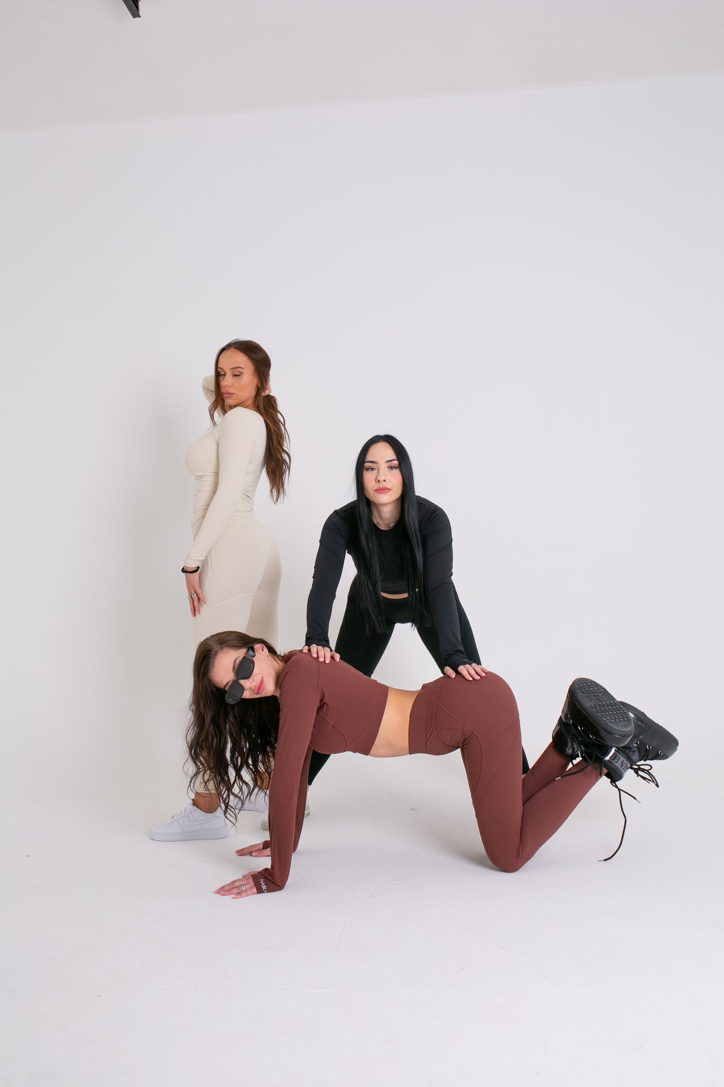 Kolekcia CONTOUR