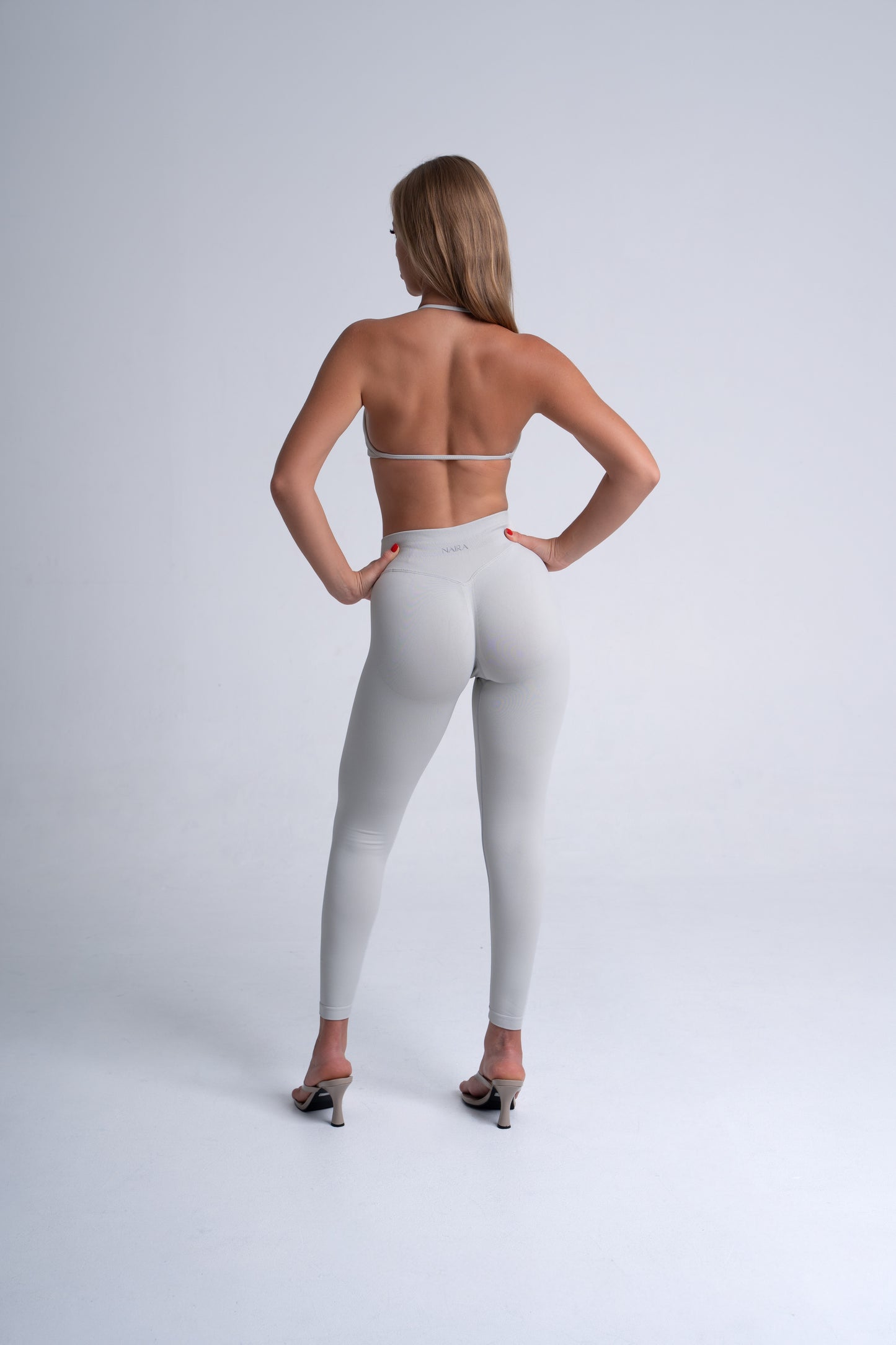 Sculpt Tvarujúce legíny – sivá